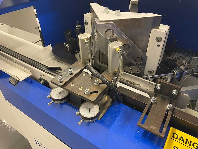 2020 autobyte - 3602d - jes machinery bar feeder / staafaanvoer - afbeelding 13 van  15