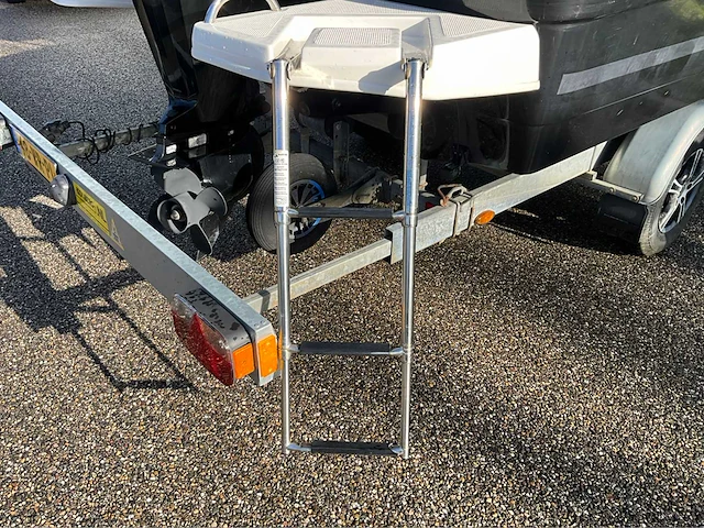 2020 bayliner element e5 speedboot 80pk incl trailer - afbeelding 9 van  42