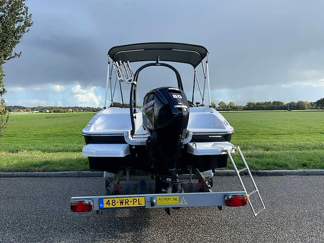 2020 bayliner element e5 speedboot 80pk incl trailer - afbeelding 31 van  42