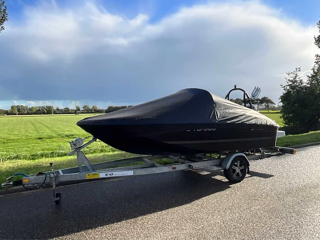 2020 bayliner element e5 speedboot 80pk incl trailer - afbeelding 32 van  42