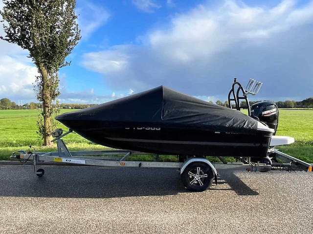 2020 bayliner element e5 speedboot 80pk incl trailer - afbeelding 35 van  42