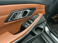 2020 bmw 3-serie touring 330i high. ex. ed. personenauto - afbeelding 18 van  48
