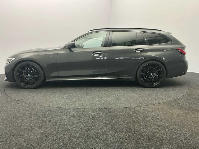 2020 bmw 3-serie touring 330i high. ex. ed. personenauto - afbeelding 19 van  49