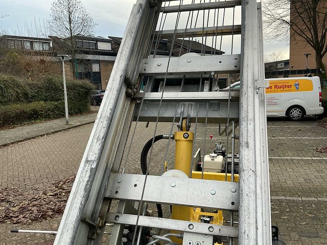 2020 böcker ladder en trap - afbeelding 24 van  35