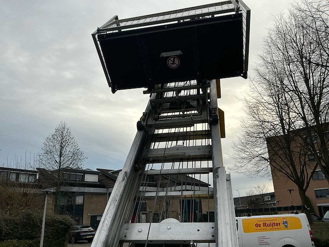 2020 böcker ladder en trap - afbeelding 25 van  35