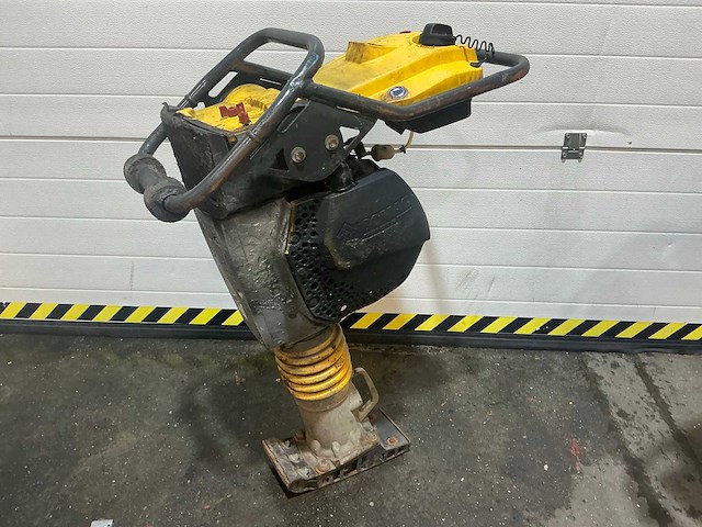 2020 bomag bt60 trilstamper - afbeelding 1 van  9