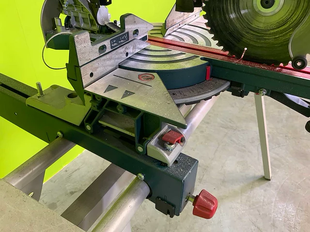 2020 bosch gcm 8 sjl afkortcirkelzaagmachine - afbeelding 6 van  8