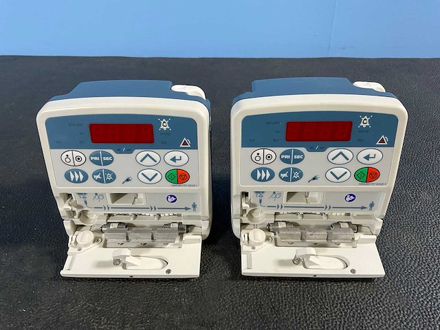 2020 carefusion alaris gw800 infusion pump (2x) - afbeelding 4 van  6