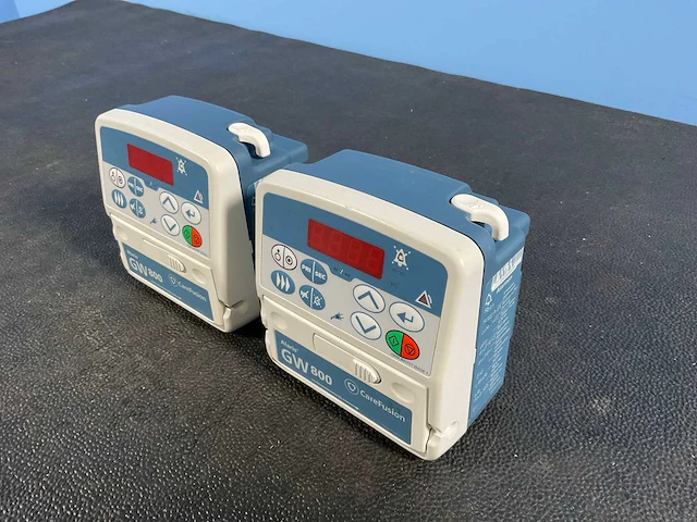 2020 carefusion alaris gw800 infusion pump (2x) - afbeelding 1 van  6