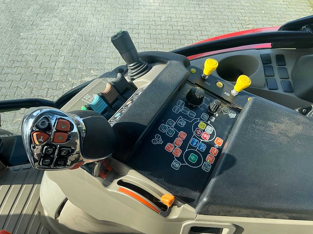 2020 case ih maxxum 150 cvx vierwielaangedreven landbouwtractor 40km/h - afbeelding 16 van  28