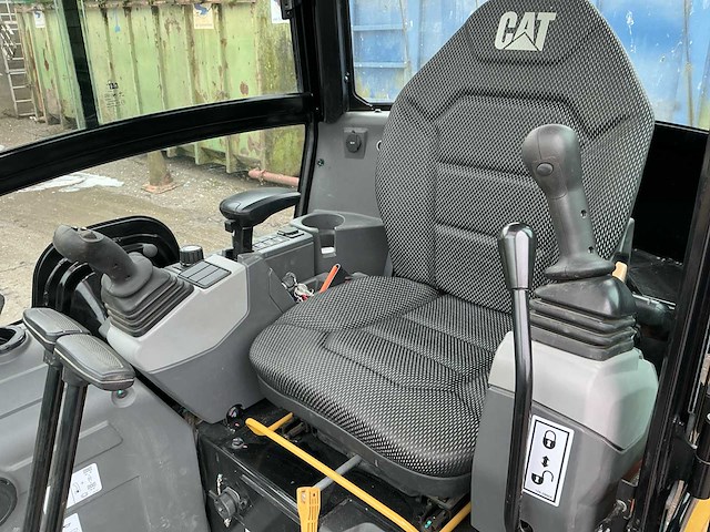 2020 catepillar 301.4; rupsgraafmachine - afbeelding 18 van  34