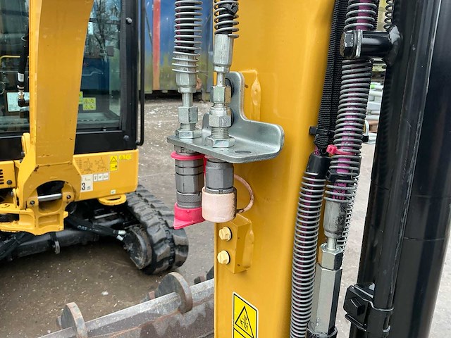 2020 catepillar 301.4; rupsgraafmachine - afbeelding 28 van  34