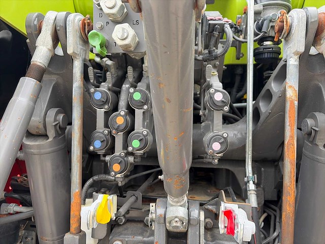 2020 claas axion 830 cmatic vierwielaangedreven landbouwtractor - afbeelding 17 van  34