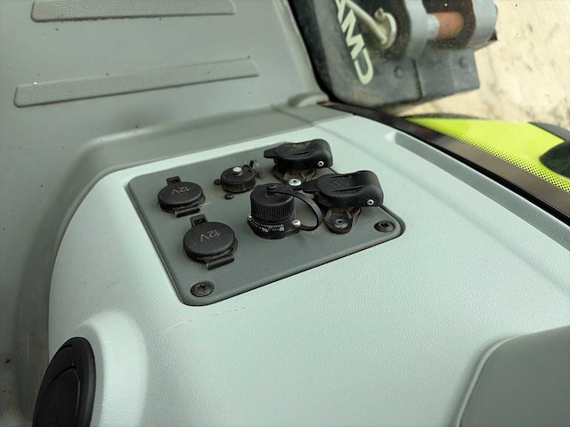 2020 claas axion 830 cmatic vierwielaangedreven landbouwtractor - afbeelding 31 van  34