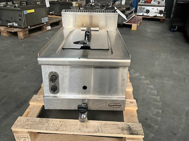 2020 combisteel g6f100g gasfriteuse (enkel) - afbeelding 2 van  9