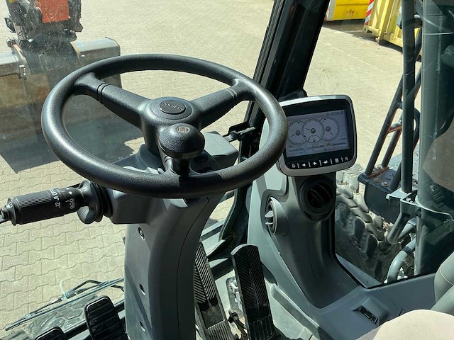 2020 doosan dx170w banden graafmachine - afbeelding 7 van  17
