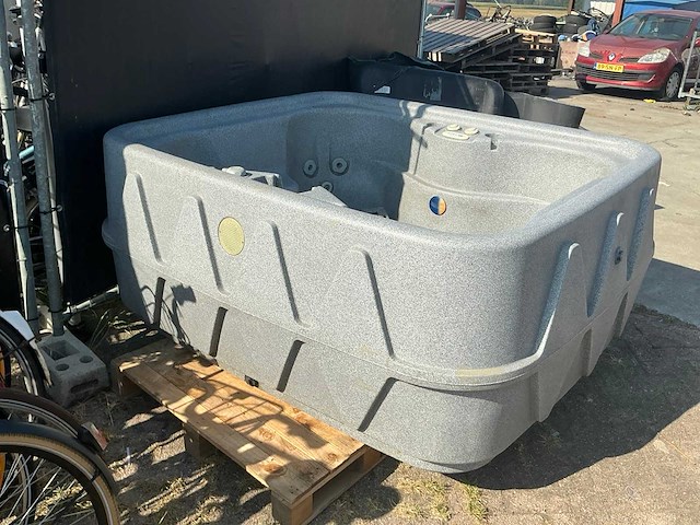 2020 dreammaker 4-personen jacuzzi 600l - afbeelding 1 van  12