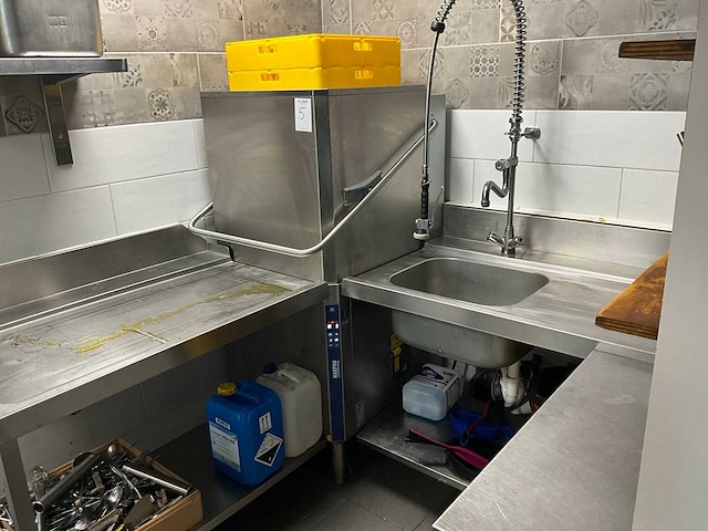 2020 electrolux professional / hakpro ht08 korvenvaatwasmachine - afbeelding 1 van  12