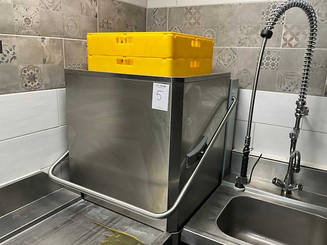 2020 electrolux professional / hakpro ht08 korvenvaatwasmachine - afbeelding 5 van  12
