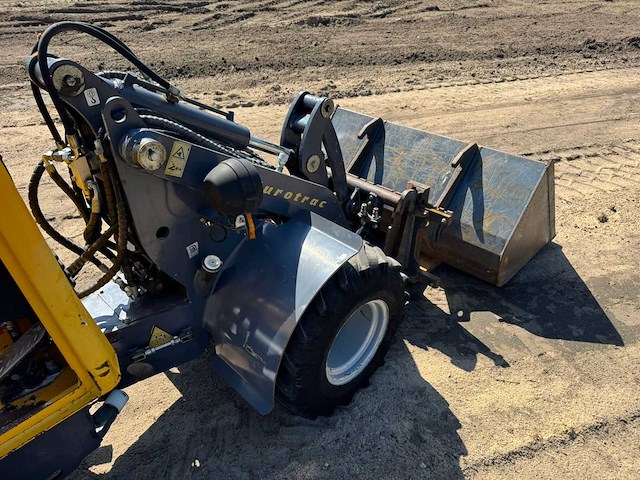 2020 eurotrac w11 shovel - afbeelding 2 van  4