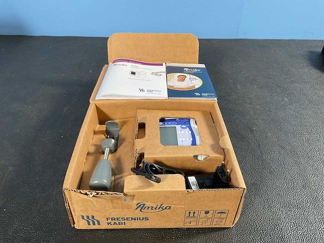 2020 fresenius amika voedingspomp (4x) - afbeelding 2 van  12