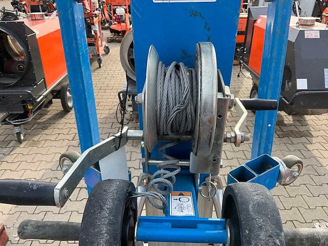 2020 genie sla-20 materiaallift / kanaallift - afbeelding 13 van  16