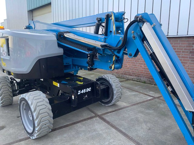 2020 genie z-45 fe / de zelfrijdende kniktelescoophoogwerker - afbeelding 8 van  27