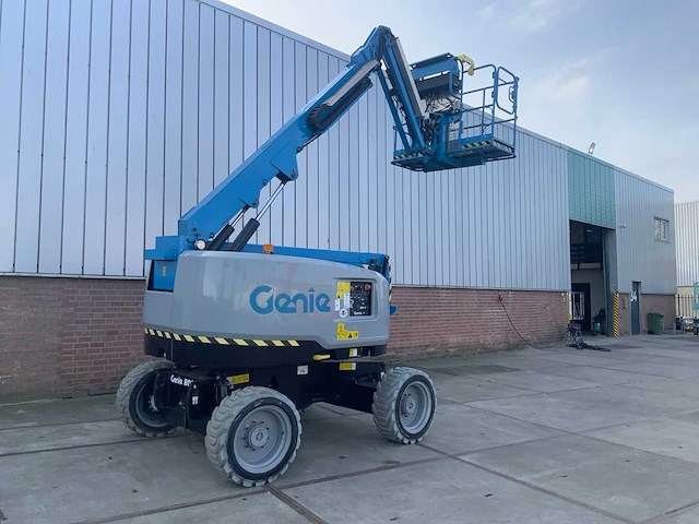 2020 genie z-45 fe / de zelfrijdende kniktelescoophoogwerker - afbeelding 1 van  27