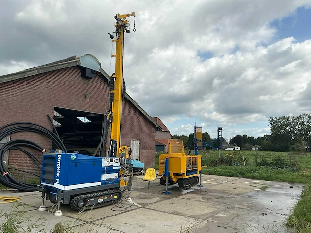 2020 geotec rotomax m rupsboormachine met buizenmanipulator - afbeelding 35 van  69