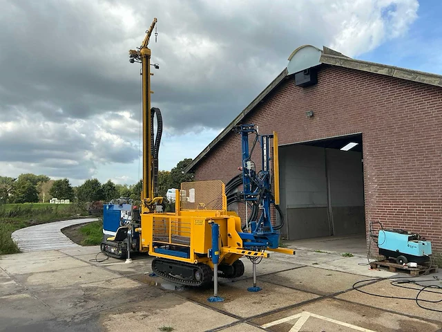 2020 geotec rotomax m rupsboormachine met buizenmanipulator - afbeelding 37 van  69