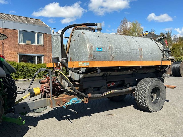 2020 getrokken vacuümtank / slibtank met hyva kipsysteem en vacuümpomp - afbeelding 1 van  47