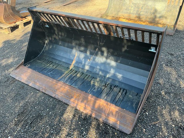 2020 giant pb-i-1750-s-z puinbak met inlegvel - afbeelding 1 van  4