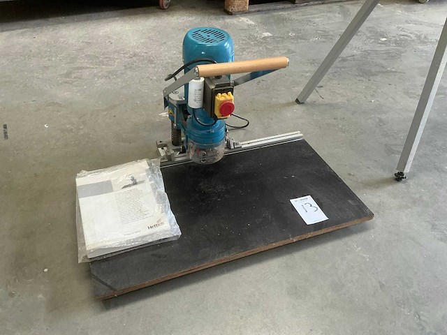 2020 hettich bluemax mini 2/6 beslagfreesmachine - afbeelding 1 van  4