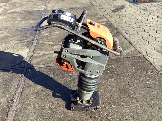 2020 husqvarna lt 6005 trilstamper - afbeelding 1 van  4