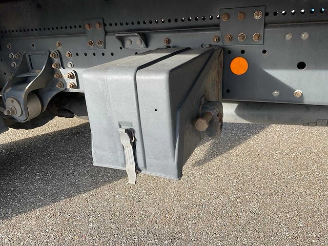 2020 iveco 120e vrachtwagen - afbeelding 13 van  41