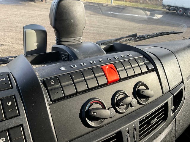 2020 iveco 120e vrachtwagen - afbeelding 25 van  41