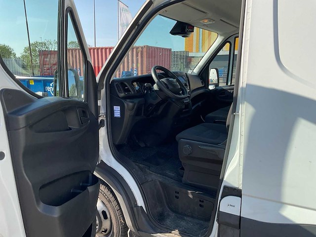 2020 iveco daily is35cc2aa bestelbus - afbeelding 23 van  25