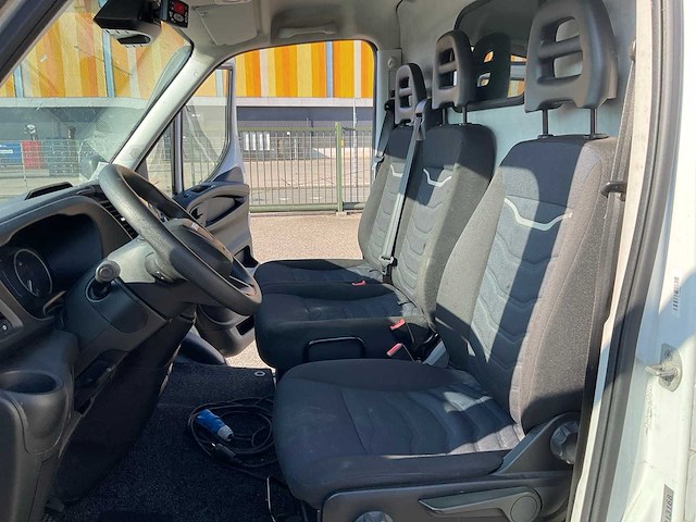 2020 iveco daily is35cc2aa bestelbus - afbeelding 25 van  25