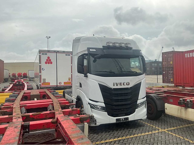 2020 iveco tr4x trekker (74113-1467) - afbeelding 23 van  31