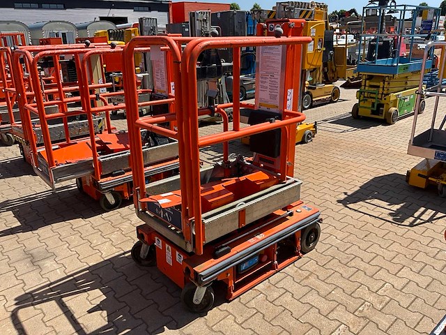 2020 jlg power towers nano sp personenlift - afbeelding 8 van  15