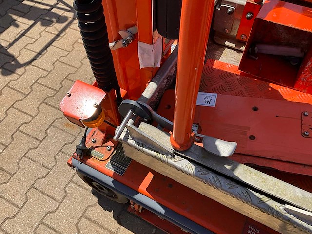 2020 jlg power towers nano sp personenlift - afbeelding 15 van  15