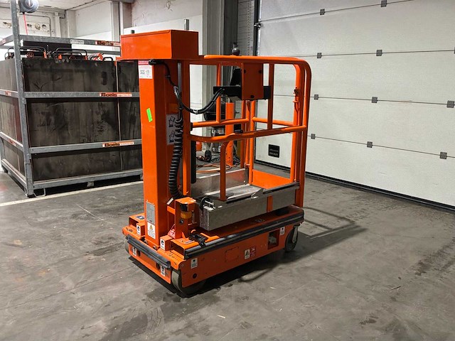 2020 jlg power towers nano sp personenlift - afbeelding 2 van  7