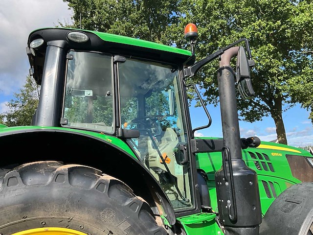 2020 john deere 6155m vierwielaangedreven landbouwtractor - afbeelding 19 van  46