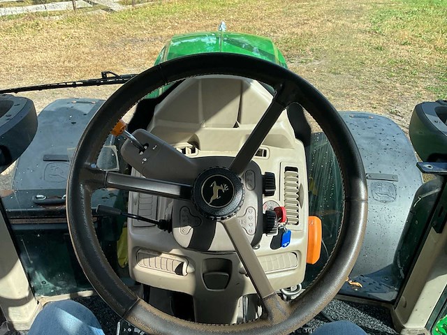 2020 john deere 6155m vierwielaangedreven landbouwtractor - afbeelding 23 van  44