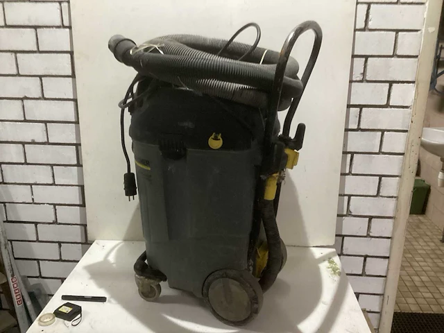 2020 karcher nt 611 eco professional industriële stofzuiger - afbeelding 1 van  3