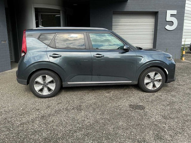 2020 kia e-soul executiveline 64 kwh personenauto - afbeelding 40 van  41