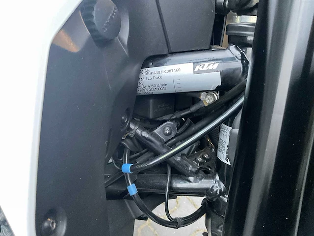 2020 ktm - duke 125 - motorcycle - afbeelding 11 van  12
