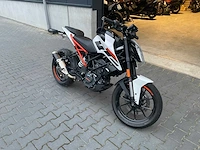 2020 ktm - duke 125 - motorcycle - afbeelding 12 van  12