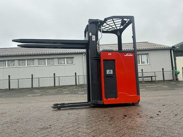 2020 linde l1600r reach truck - afbeelding 15 van  15