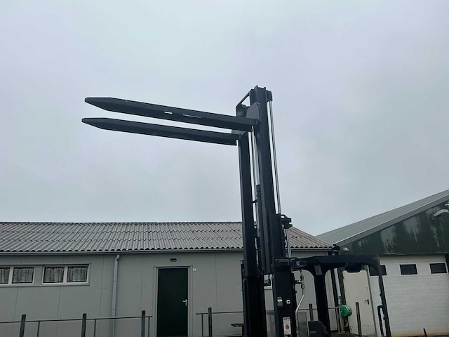 2020 linde l1600r reach truck - afbeelding 2 van  16